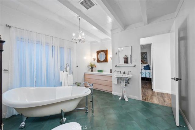 224 Avenue G, Redondo Beach, CA 90277