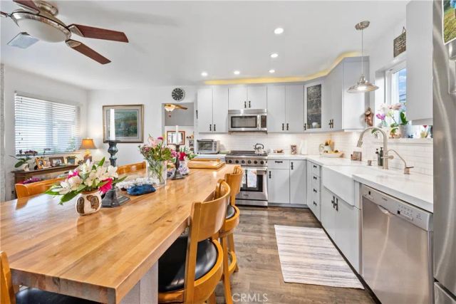 224 Avenue G, Redondo Beach, CA 90277