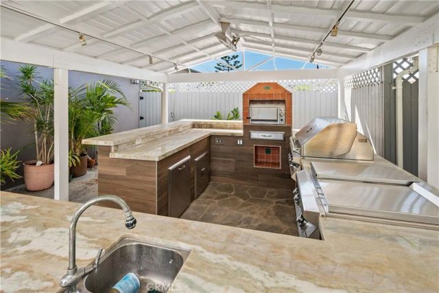 224 Avenue G, Redondo Beach, CA 90277