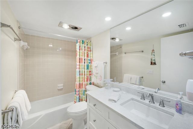 25840 Hickory BLVD 102, Bonita Springs, FL 34134