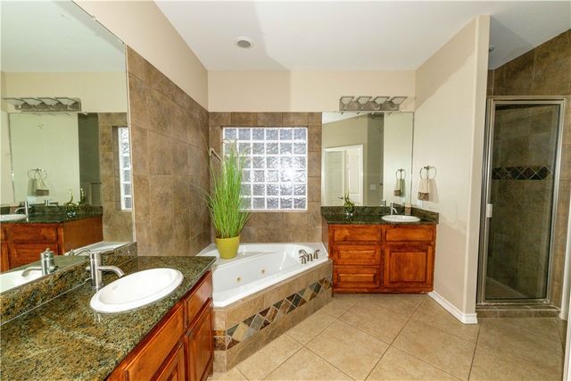 6801 Jets Ct, Corpus Christi, TX 78414