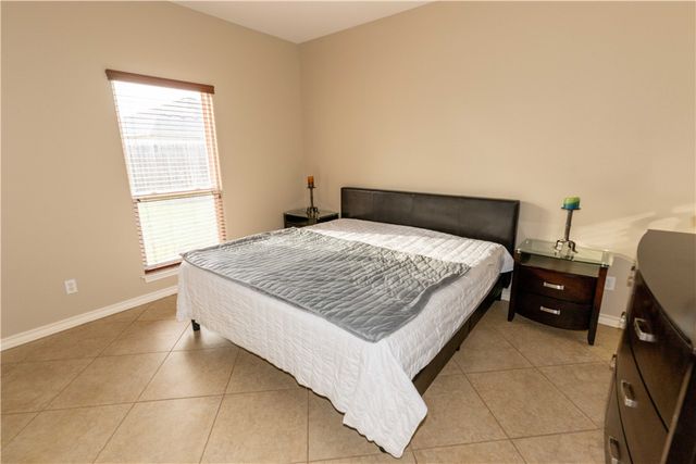 6801 Jets Ct, Corpus Christi, TX 78414