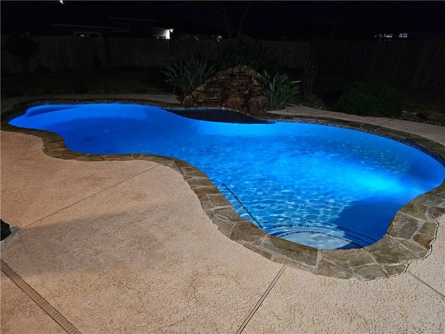 6801 Jets Ct, Corpus Christi, TX 78414