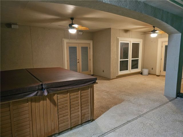 6801 Jets Ct, Corpus Christi, TX 78414