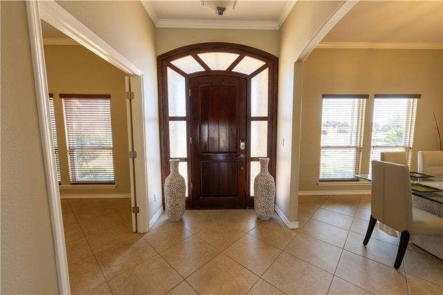 6801 Jets Ct, Corpus Christi, TX 78414