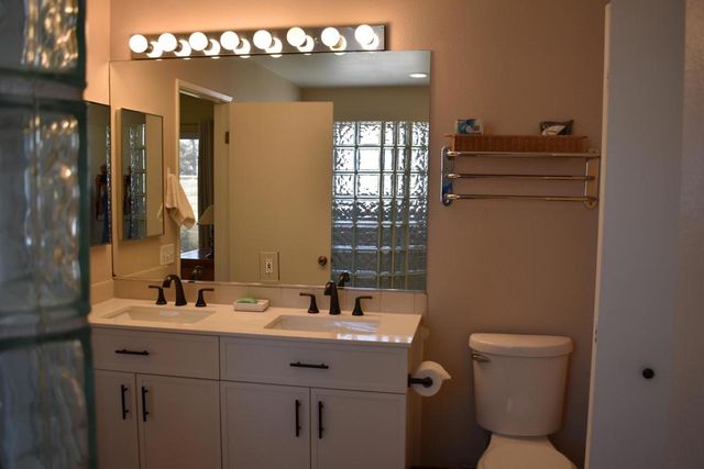 43705 Louisiana Street, Palm Desert, CA 92211