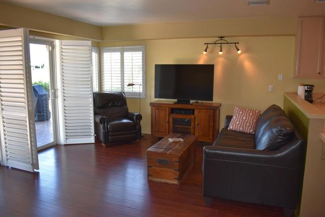 43705 Louisiana Street, Palm Desert, CA 92211