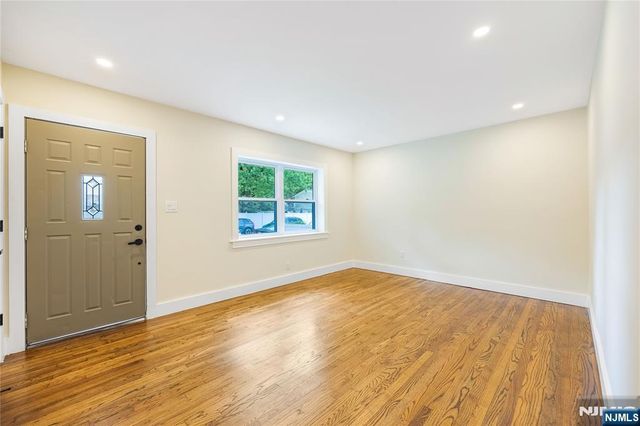 253 Intervale Road, Teaneck, NJ 07666