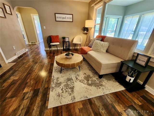 719 Fallview Avenue, Englewood, OH 45322