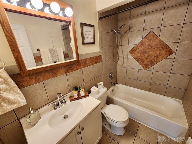 719 Fallview Avenue, Englewood, OH 45322