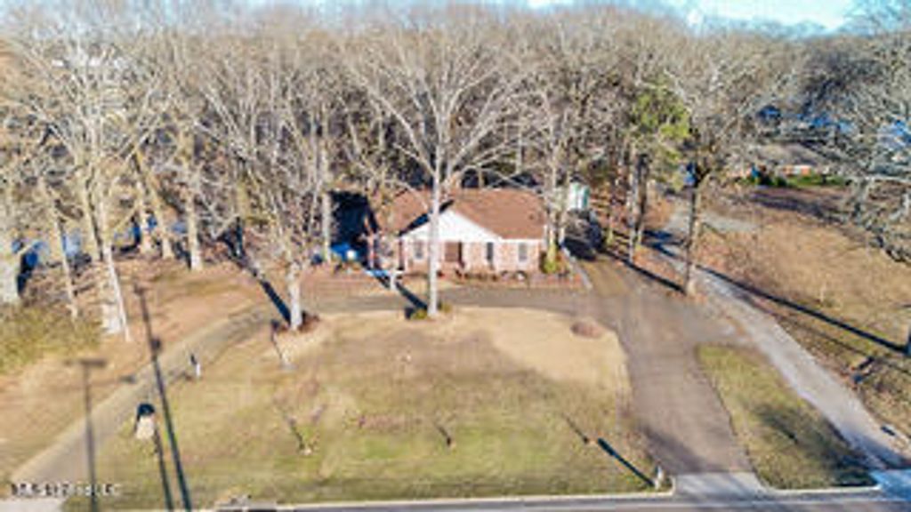 6710 Cockrum Road, Olive Branch, MS 38654 — exterior