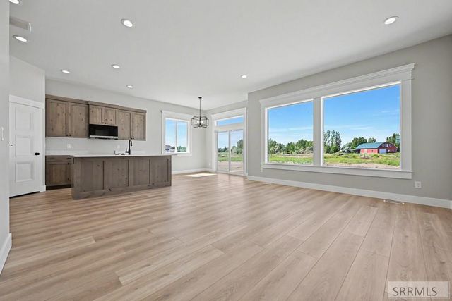 932 Montezuma St, Idaho Falls, ID 83402