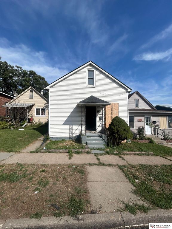 4617 S 32 Street, Omaha, NE 68107