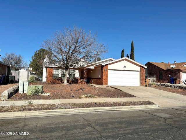 4907 Emerald Street, Las Cruces, NM 88012