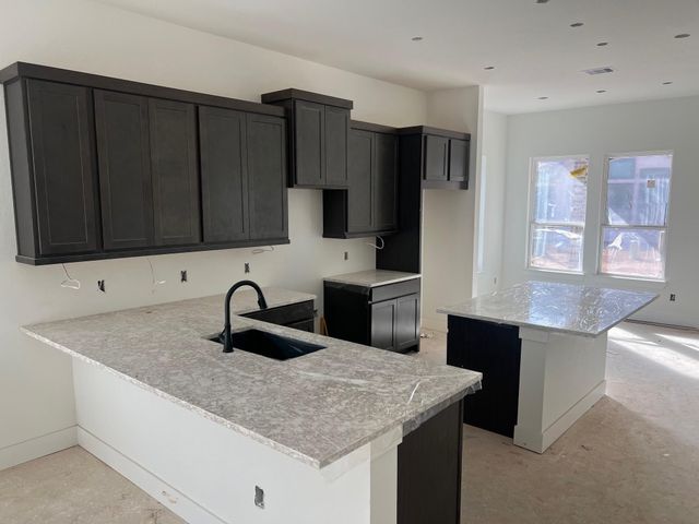 2310 Garden Arbor, Tomball, TX 77375