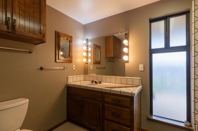 6367 Woodman Dr, Oroville, CA 95966