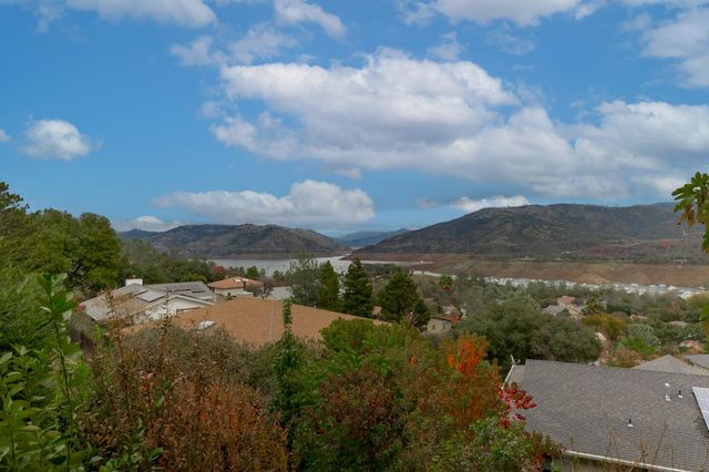 6367 Woodman Dr, Oroville, CA 95966