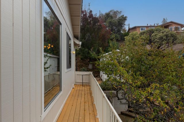 6367 Woodman Dr, Oroville, CA 95966