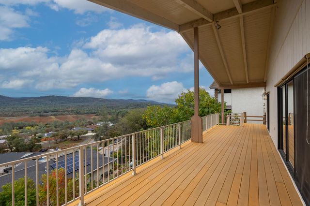 6367 Woodman Dr, Oroville, CA 95966