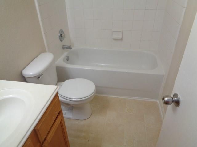 12079 La Salle Oaks, Conroe, TX 77304