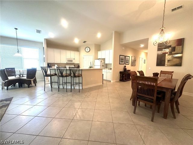 1634 Tarpon Bay DR S 202, Naples, FL 34119