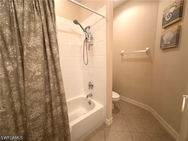 1634 Tarpon Bay DR S 202, Naples, FL 34119