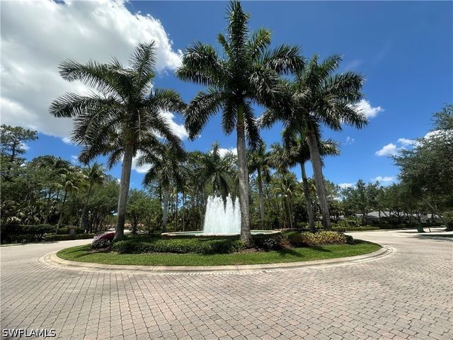 1634 Tarpon Bay DR S 202, Naples, FL 34119