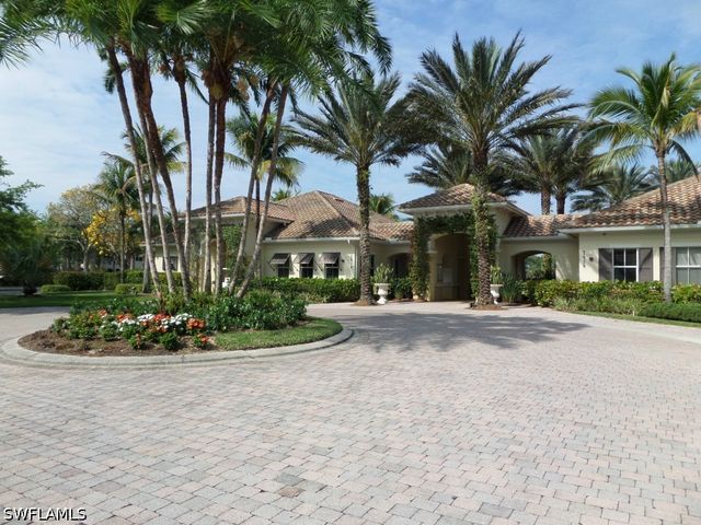 1634 Tarpon Bay DR S 202, Naples, FL 34119