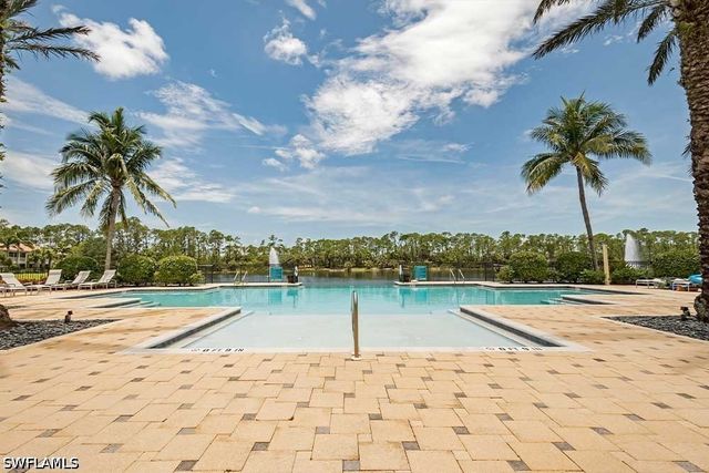 1634 Tarpon Bay DR S 202, Naples, FL 34119