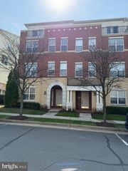 43609 MCDOWELL SQ, Leesburg, VA 20176