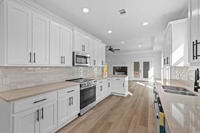 7300 Stonehenge Drive, Sherwood, AR 72120