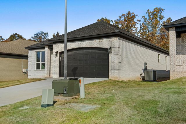 7300 Stonehenge Drive, Sherwood, AR 72120