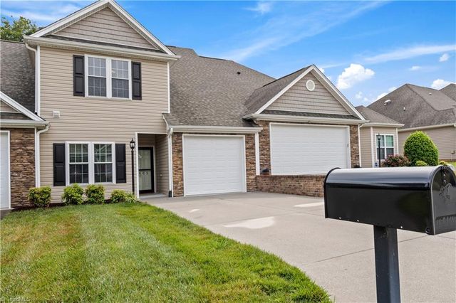 1665 Preston Woods Drive, Winston-salem, NC 27127