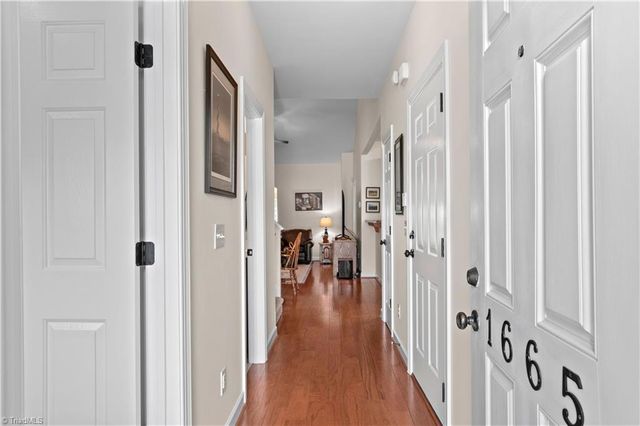 1665 Preston Woods Drive, Winston-salem, NC 27127