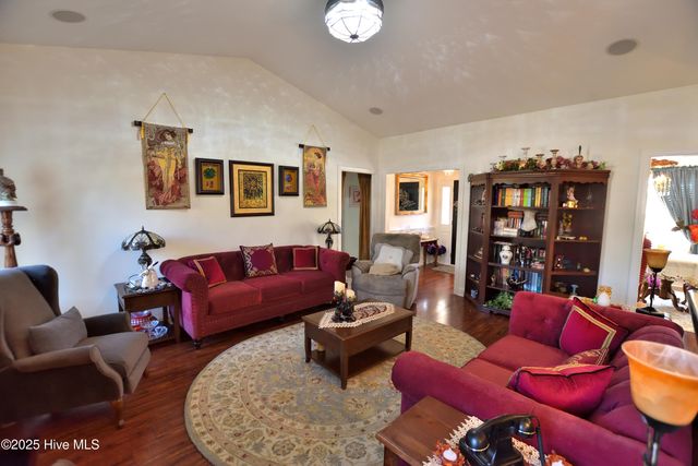 201 Watergate Court, Goldsboro, NC 27530