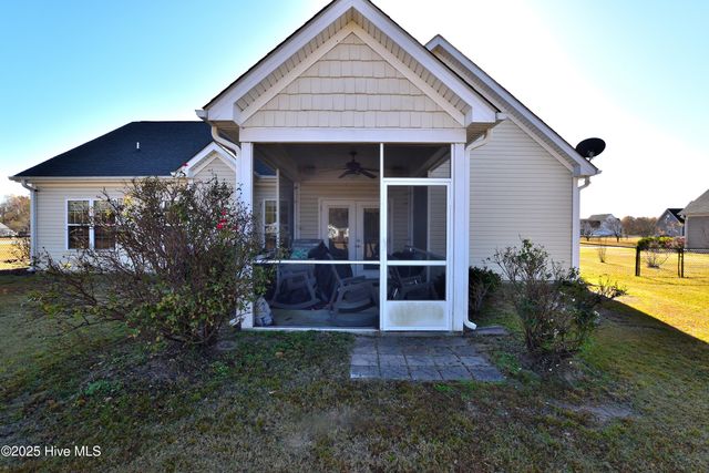 201 Watergate Court, Goldsboro, NC 27530