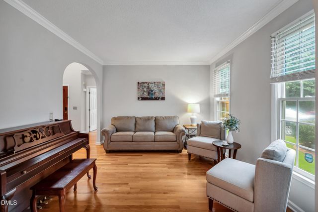 107 Lonebrook Drive, Chapel Hill, NC 27516