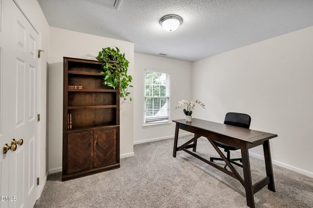107 Lonebrook Drive, Chapel Hill, NC 27516