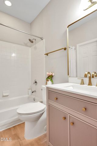 107 Lonebrook Drive, Chapel Hill, NC 27516