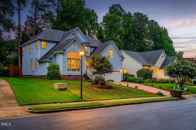 107 Lonebrook Drive, Chapel Hill, NC 27516