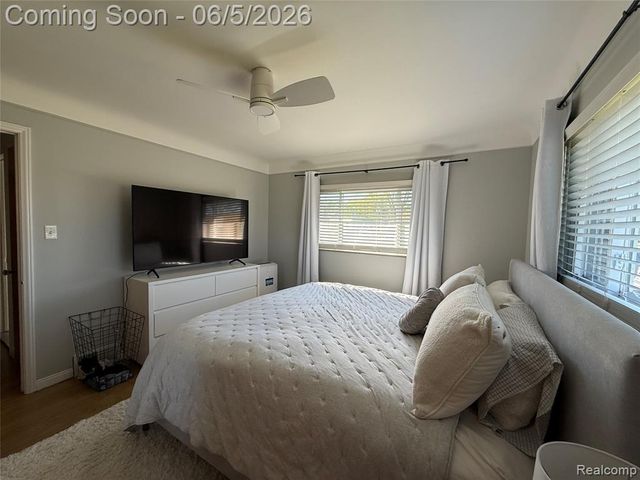 22306 Rosedale Street, Saint Clair Shores, MI 48080
