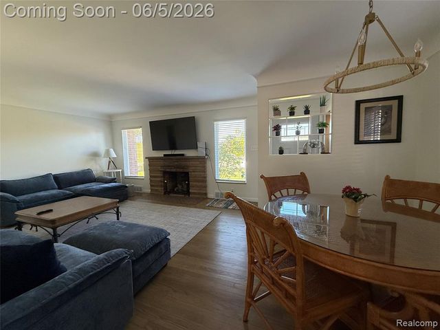 22306 Rosedale Street, Saint Clair Shores, MI 48080