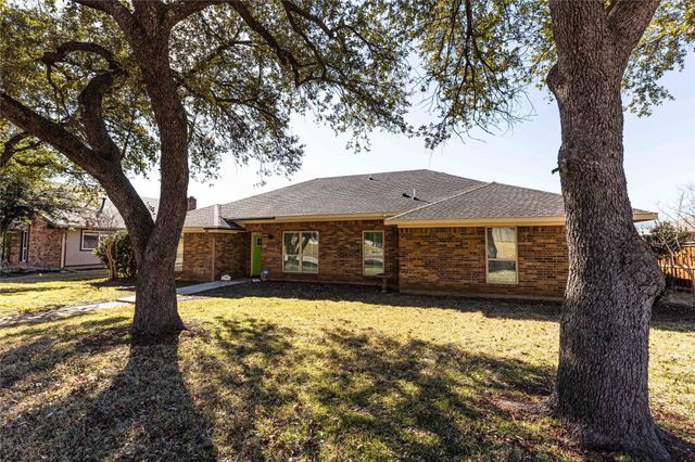 2309 Hillside Lane, Carrollton, TX 75006