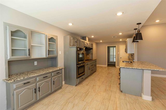 2309 Hillside Lane, Carrollton, TX 75006