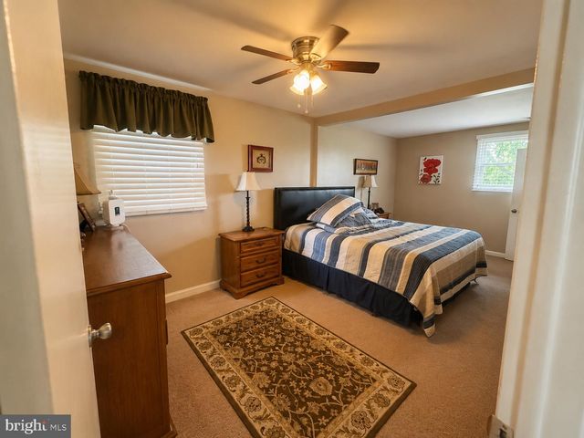 603 IVYSTONE LN, Cinnaminson, NJ 08077