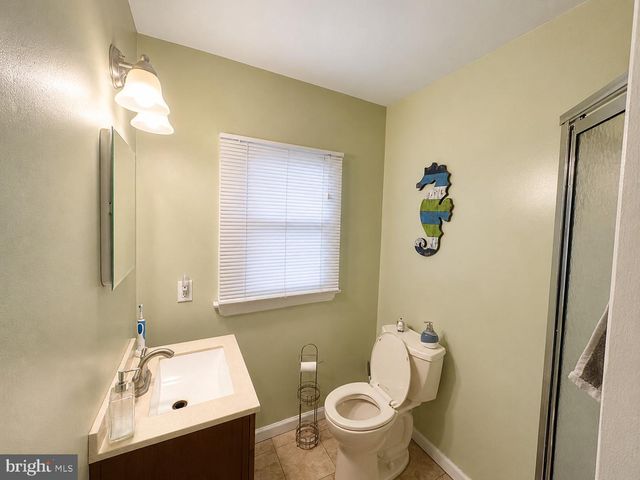 603 IVYSTONE LN, Cinnaminson, NJ 08077