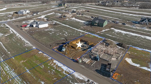 1394 S Auburn Place, West Des Moines, IA 50266