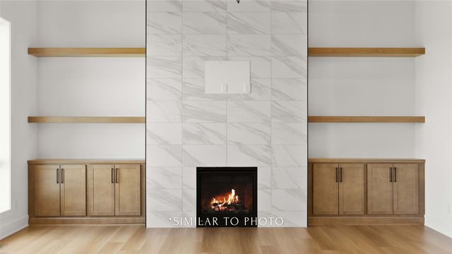 1394 S Auburn Place, West Des Moines, IA 50266