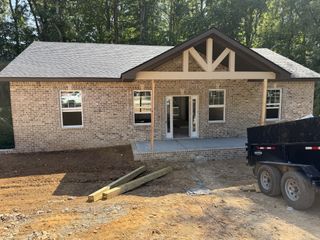 612 Hill Rd, Clarksville, TN 37040