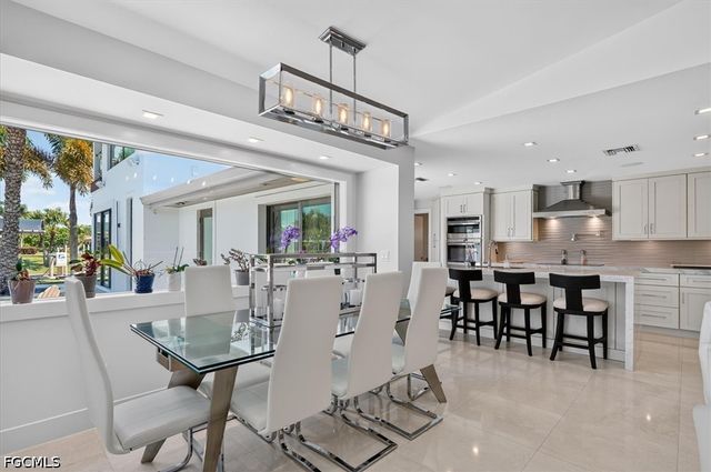 1021 Wittman DR, Fort Myers, FL 33919